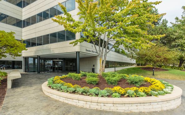 Fox Valley Executive Center: 75 Executive Dr, Aurora, IL 60504